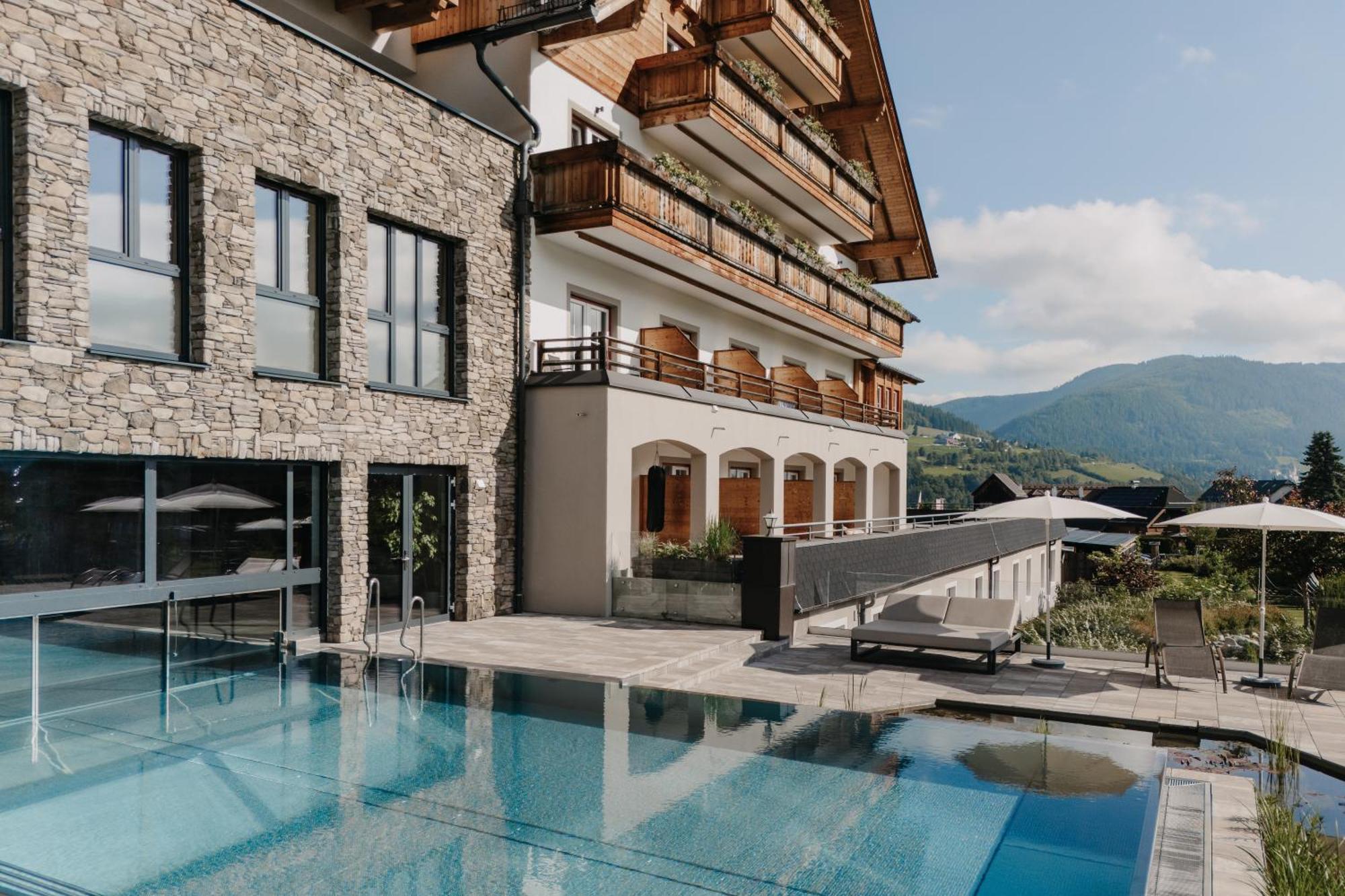 Almgut - Mountain Wellness Hotel 圣玛加里森 外观 照片