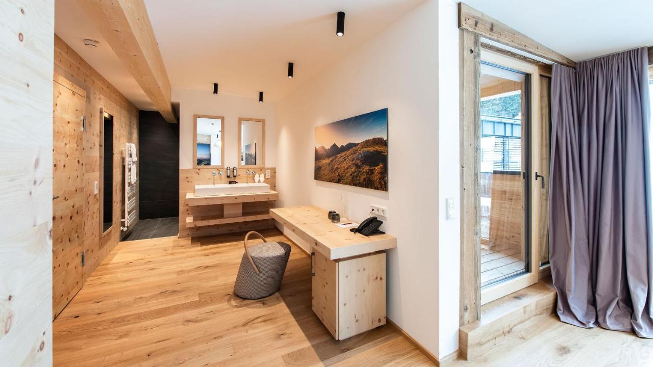 Almgut - Mountain Wellness Hotel 圣玛加里森 外观 照片